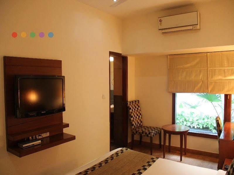 Hotel Ahuja Residency Sunder Nagar Nueva Delhi Exterior foto