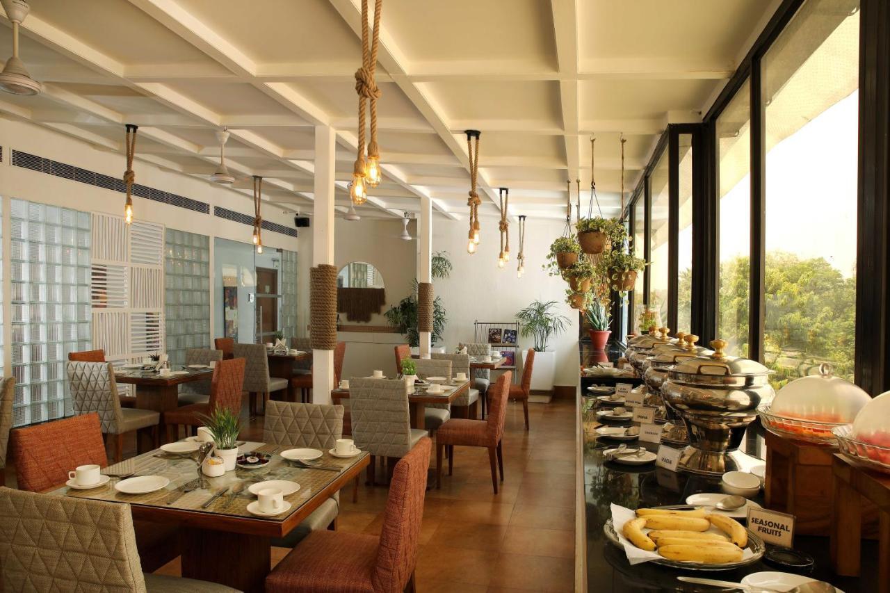Hotel Ahuja Residency Sunder Nagar Nueva Delhi Exterior foto