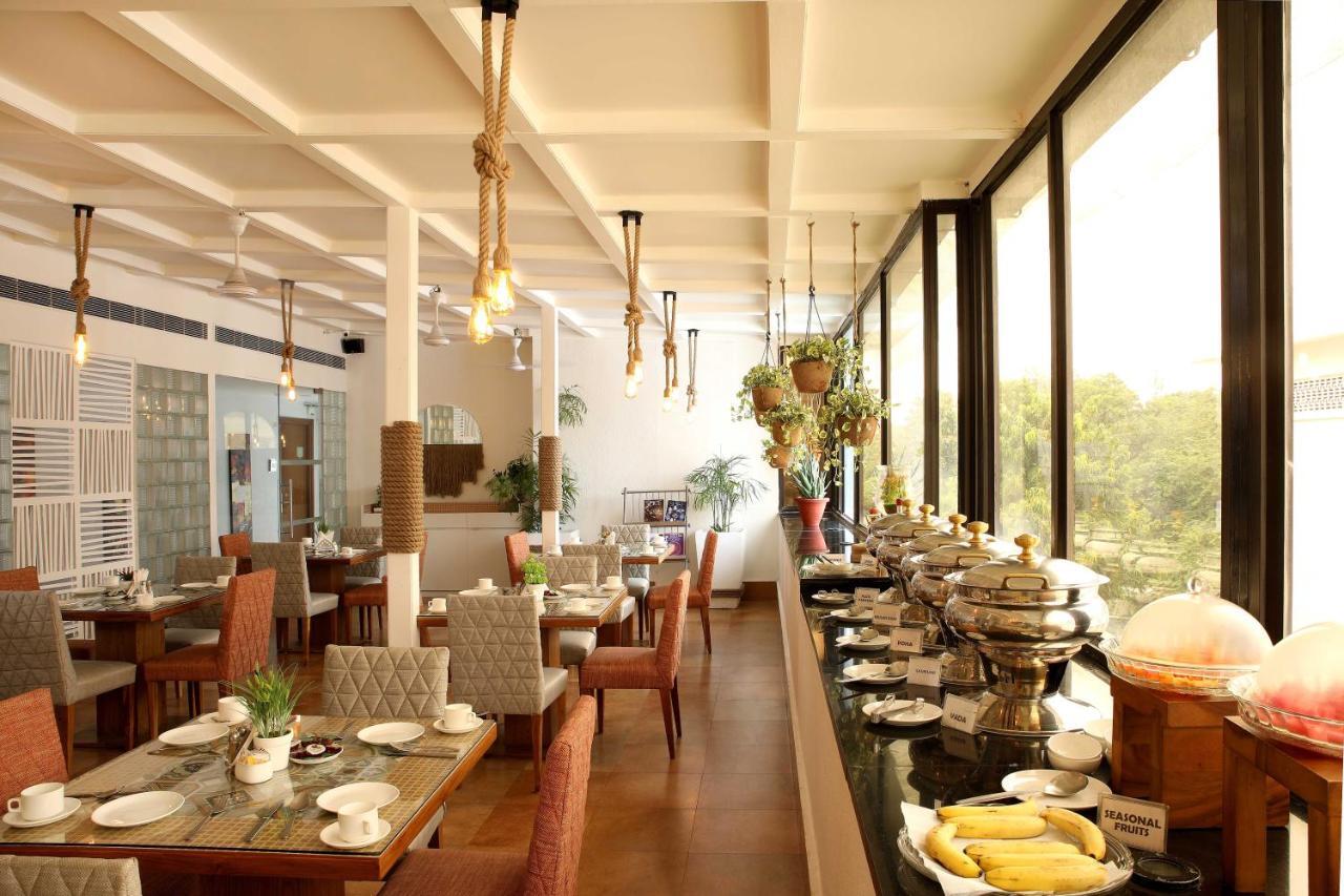 Hotel Ahuja Residency Sunder Nagar Nueva Delhi Exterior foto