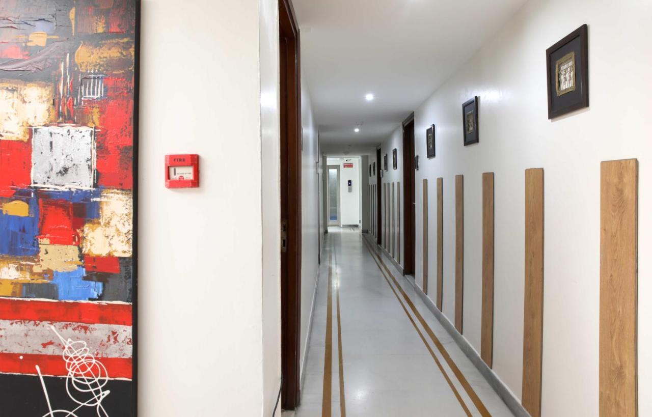 Hotel Ahuja Residency Sunder Nagar Nueva Delhi Exterior foto